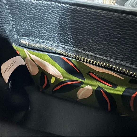 Kate Spade small tote - Picture 4 of 4